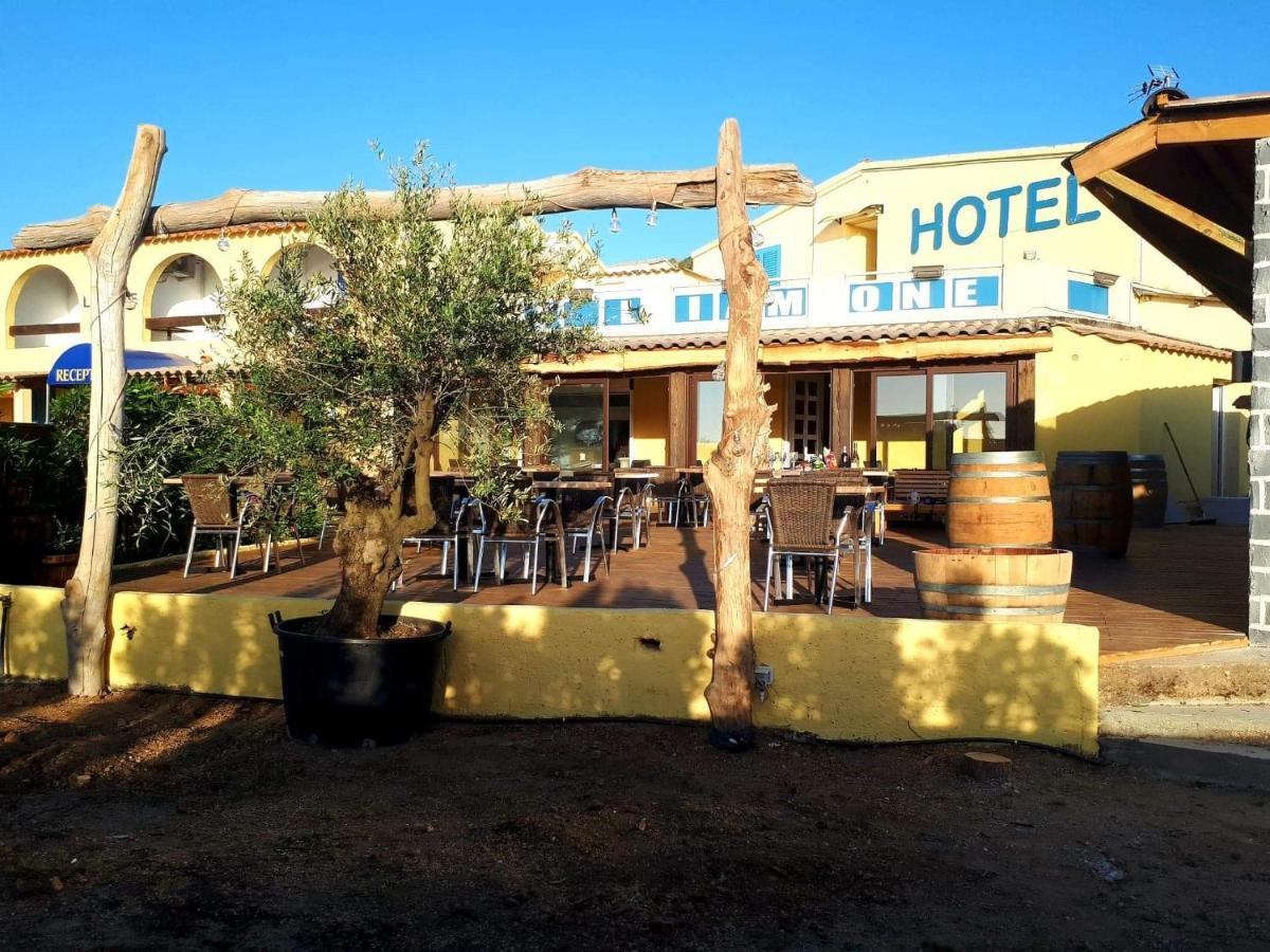 Hotel U Liamone Saint-Florent  Eksteriør billede